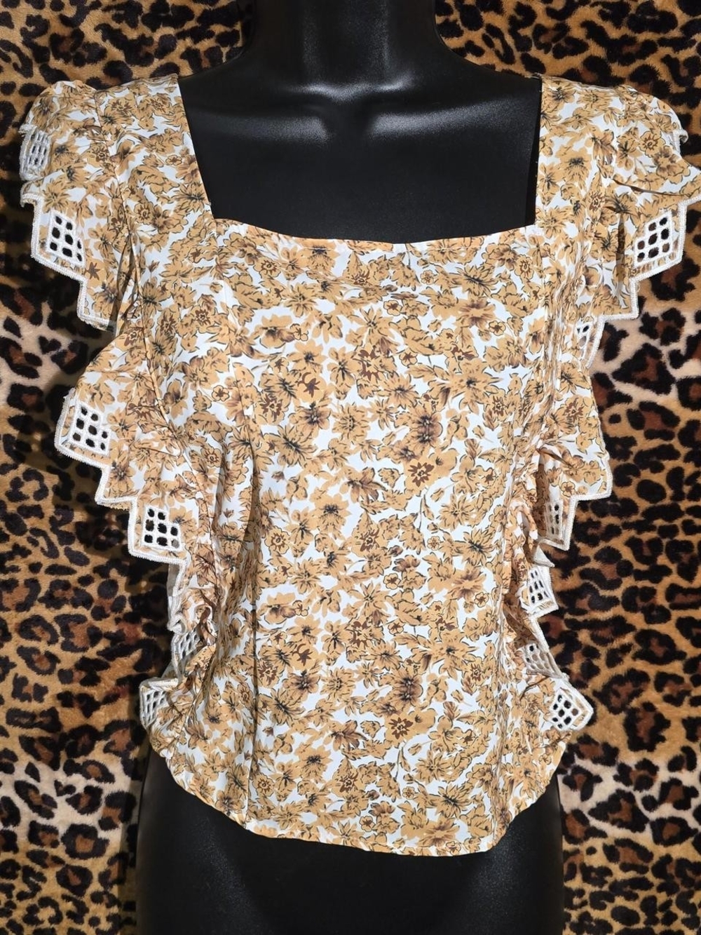 Gimmicks Ruffle Blouse